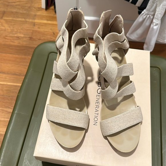 BCBG biege Sanaa - Picture 1 of 3